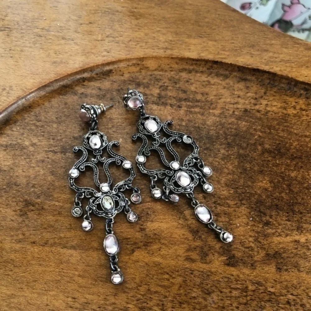 Vintage Bohemian Style Earrings - Picture 1 of 3